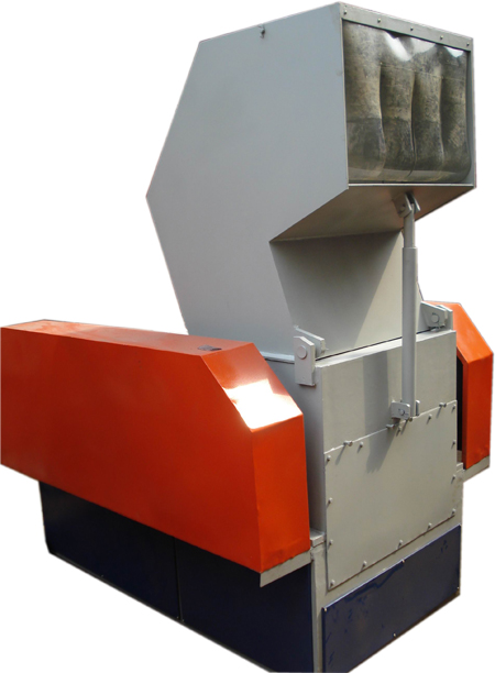 塑料破碎機(jī),塑料機(jī)械行業(yè)領(lǐng)先技術(shù)水平生產(chǎn)_機(jī)械類欄目