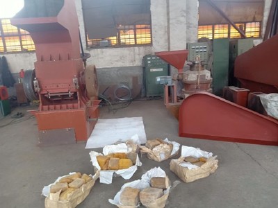 江門地區橡膠破碎機與塑料破碎機價格分析
